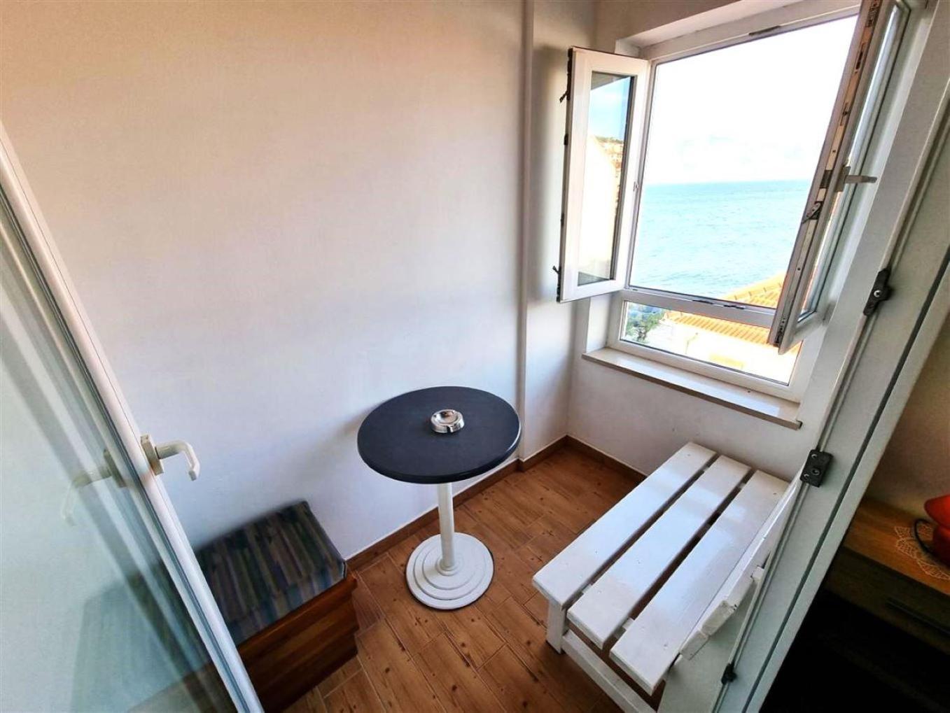 Apartmani Banic Постира Екстериор снимка