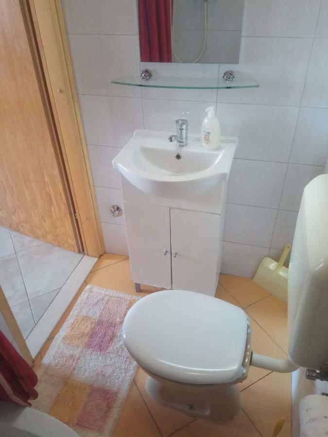 Apartmani Banic Постира Екстериор снимка