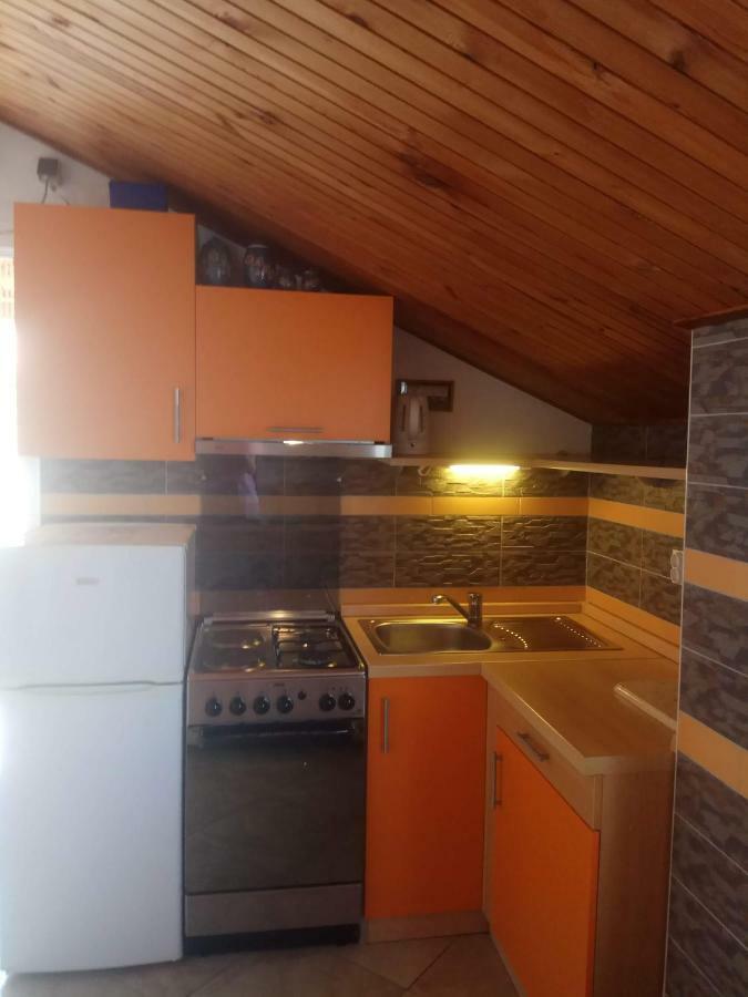 Apartmani Banic Постира Екстериор снимка